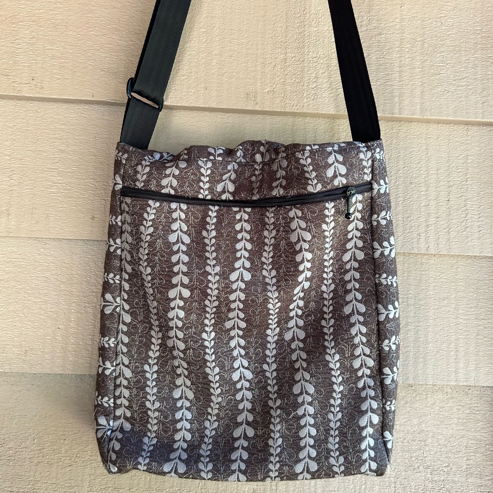 Maruca tapestry shoulder /crossbody bag. Gray tone, Boulder, Colorado - Picture 5 of 6